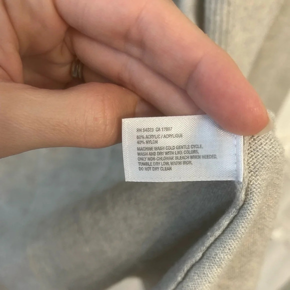 Gap body gray cardigan soft material size S - Picture 6 of 6